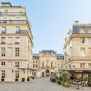 ***** Hotel Grand Du Palais Royal France